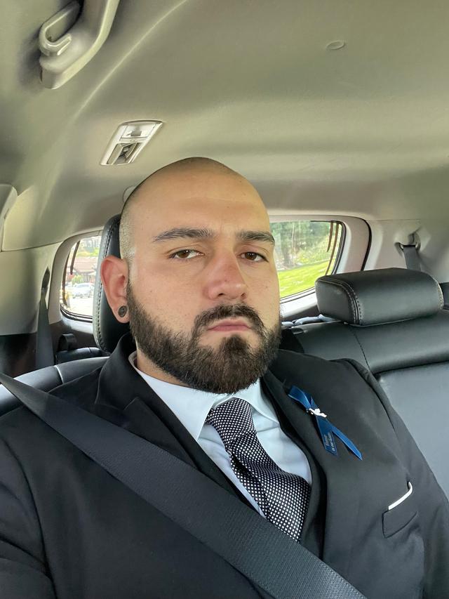 Hot daddies please respond haha  image 0