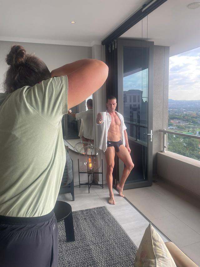 Behind the Scenes: TBrôs Gone Wild 📸 image 0
